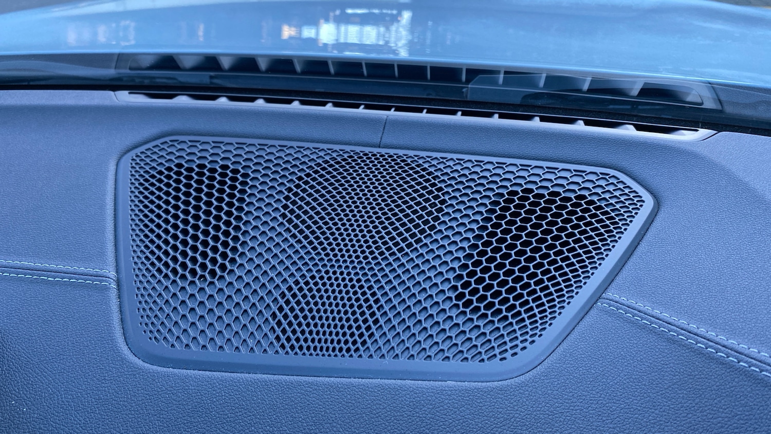 Used BMW i4 2023 for sale - 77365138: Photo 51