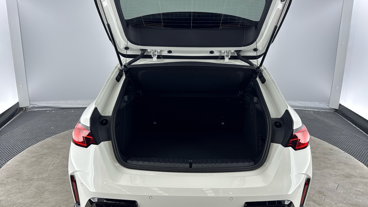 Used BMW 1 Series 2025 for sale - 76480248: Photo 13