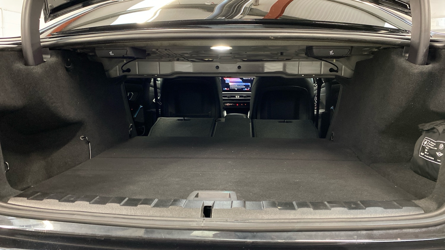 Used BMW 3 Series 2024 for sale - 76974170: Photo 33