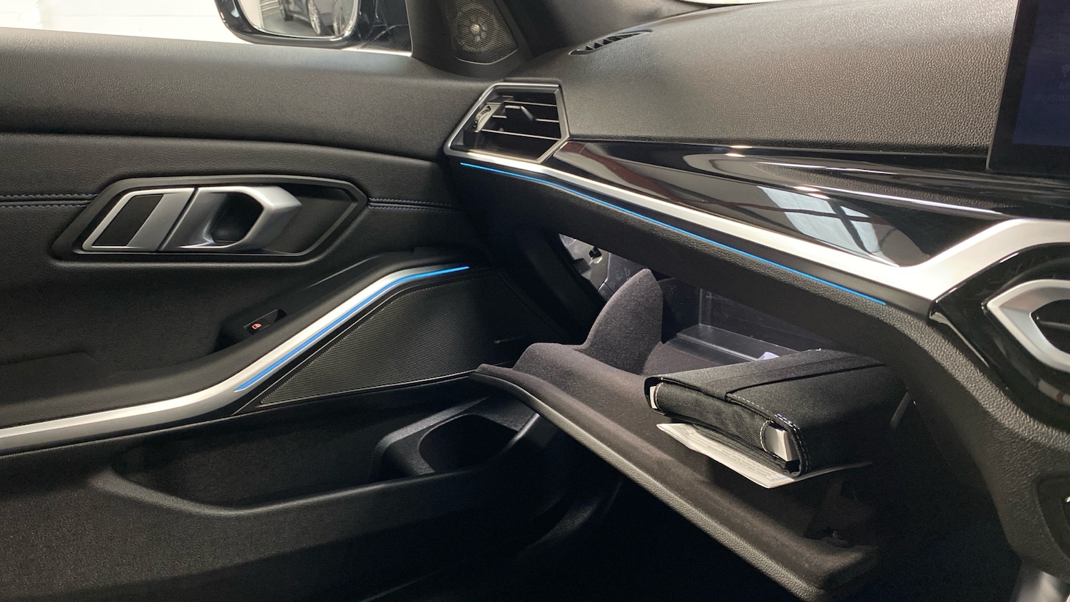 Used BMW 3 Series 2024 for sale - 76974170: Photo 53