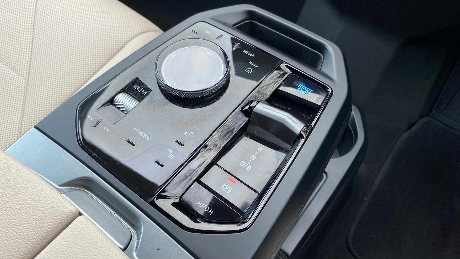 Used BMW iX 2025 for sale - 77340249: Photo 10