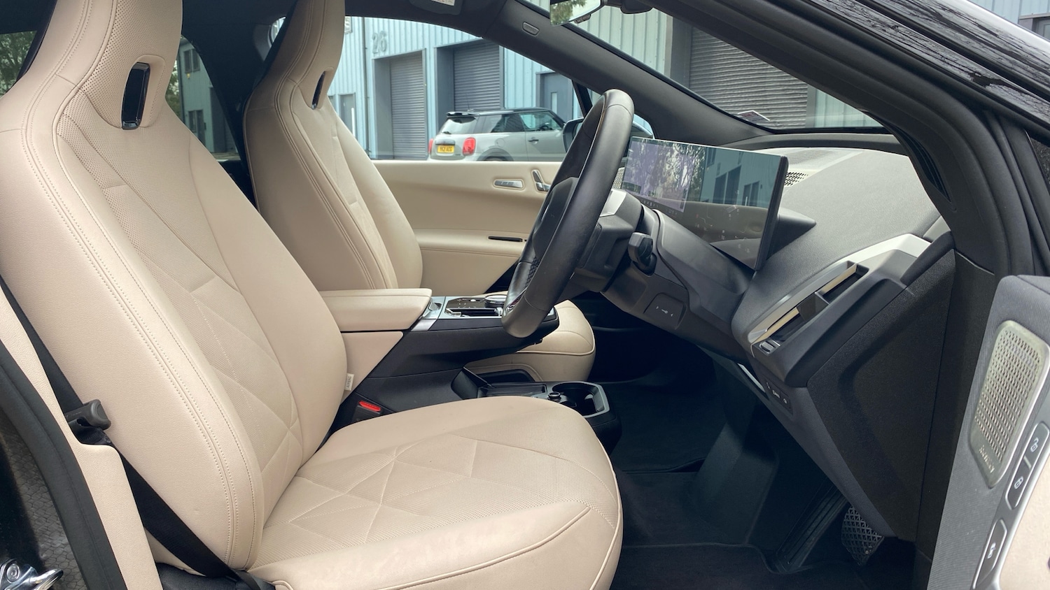 Used BMW iX 2025 for sale - 77340249: Photo 11