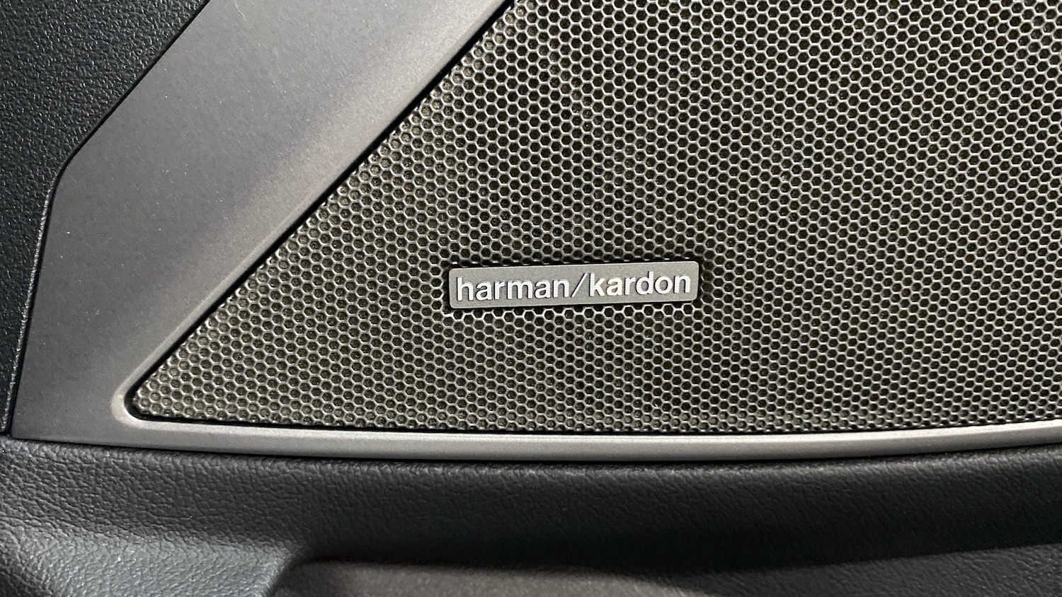 Used BMW 3 Series 2019 for sale - 77034243: Photo 48