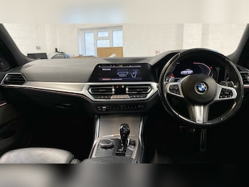 Used BMW 3 Series 2019 for sale - 77034243: Photo