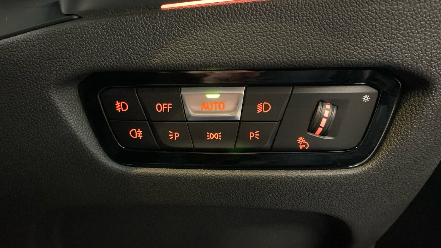 Used BMW 3 Series 2019 for sale - 77034243: Photo 60