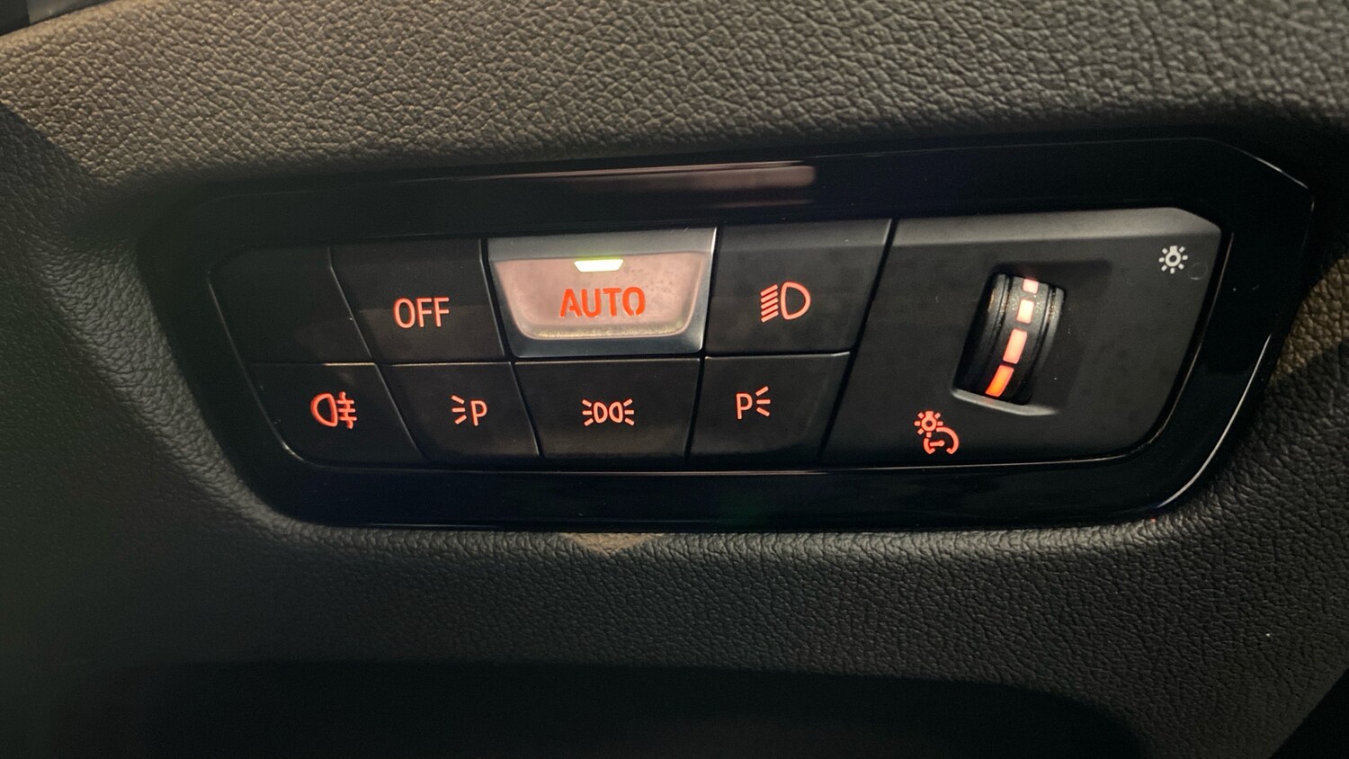 Used BMW 3 Series 2023 for sale - 77568316: Photo 56