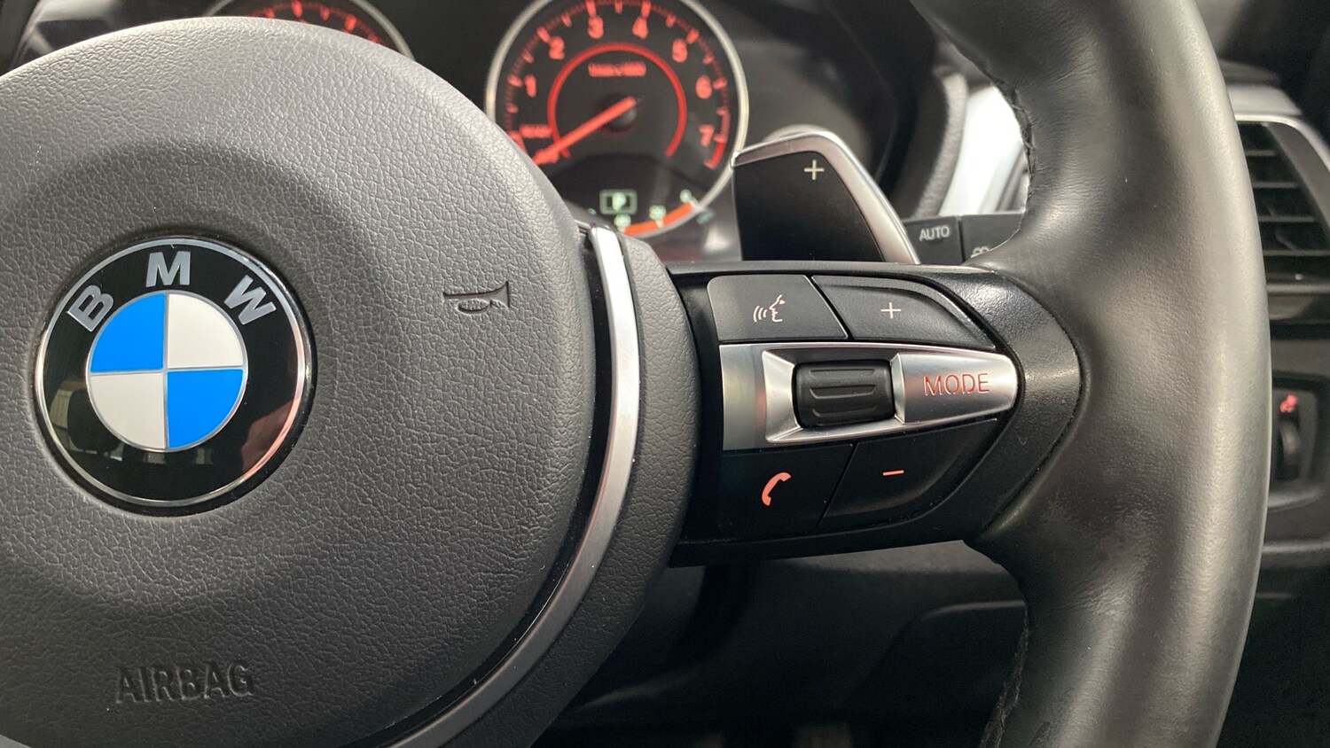 Used BMW 3 Series 2018 for sale - 77902863: Photo 18