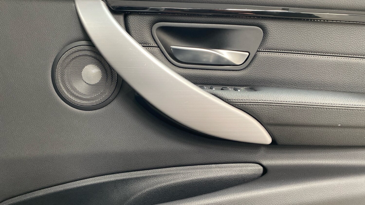 Used BMW 3 Series 2018 for sale - 77902863: Photo 53