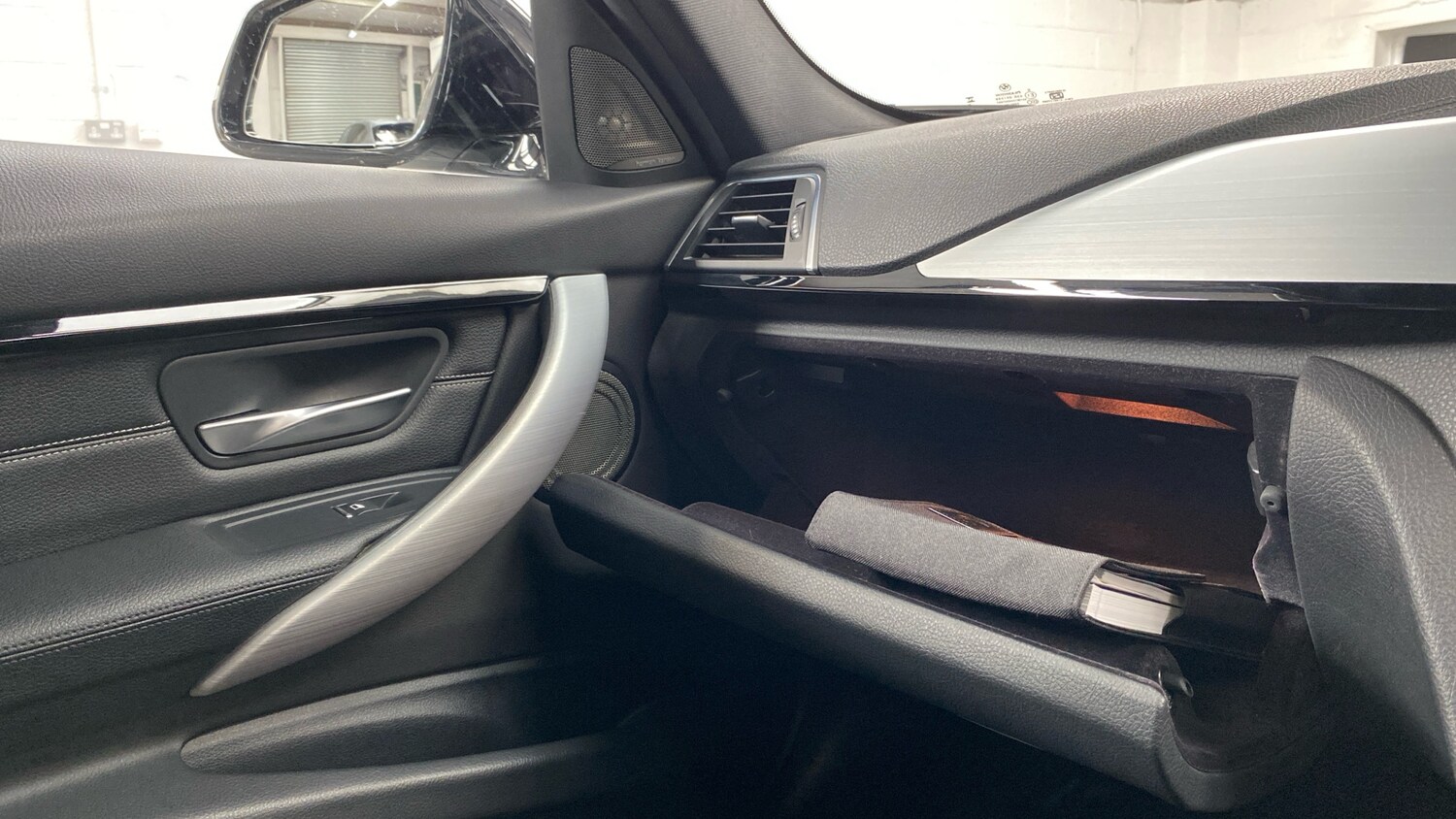 Used BMW 3 Series 2018 for sale - 77902863: Photo 55