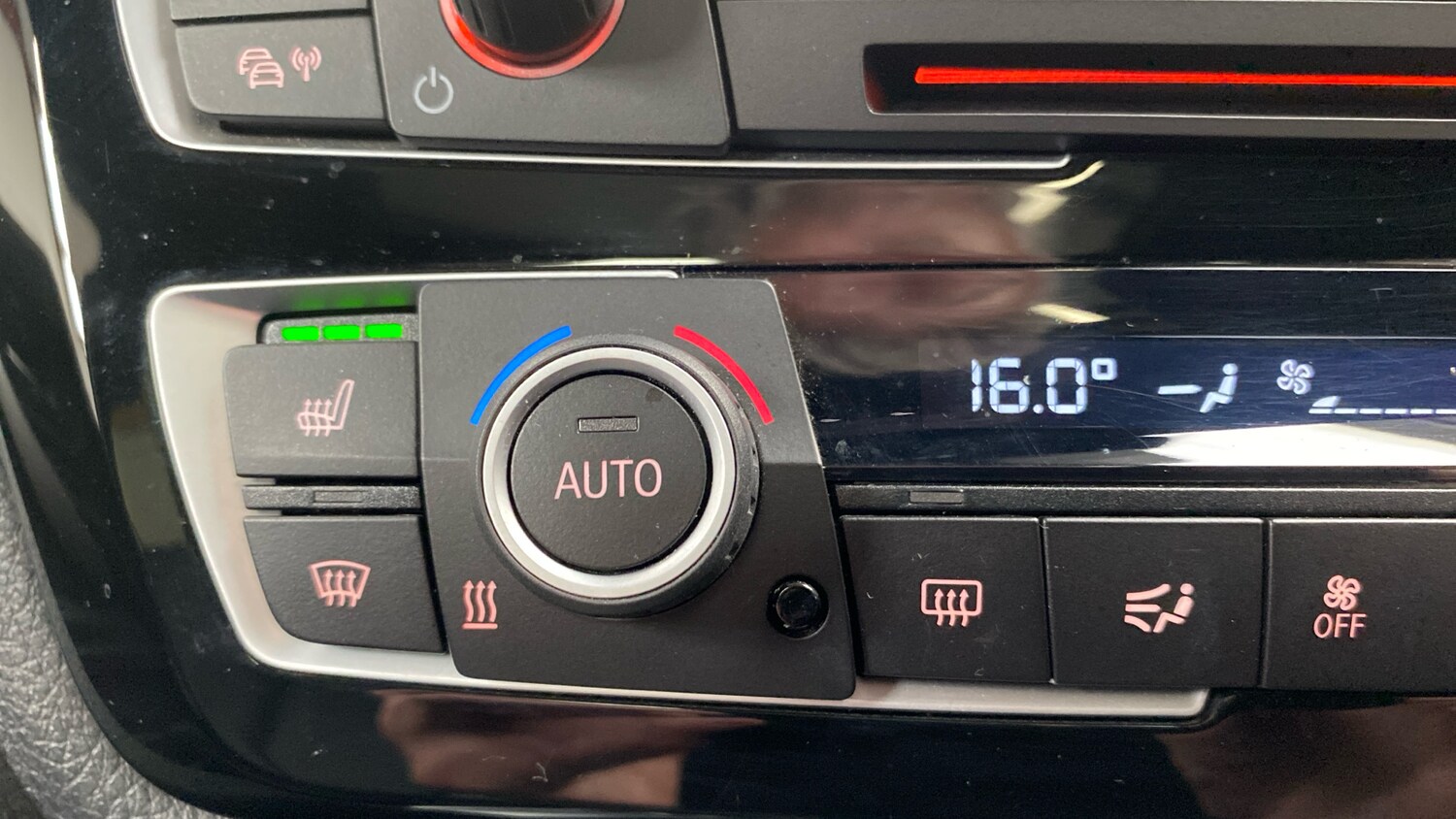 Used BMW 3 Series 2018 for sale - 77902863: Photo 59