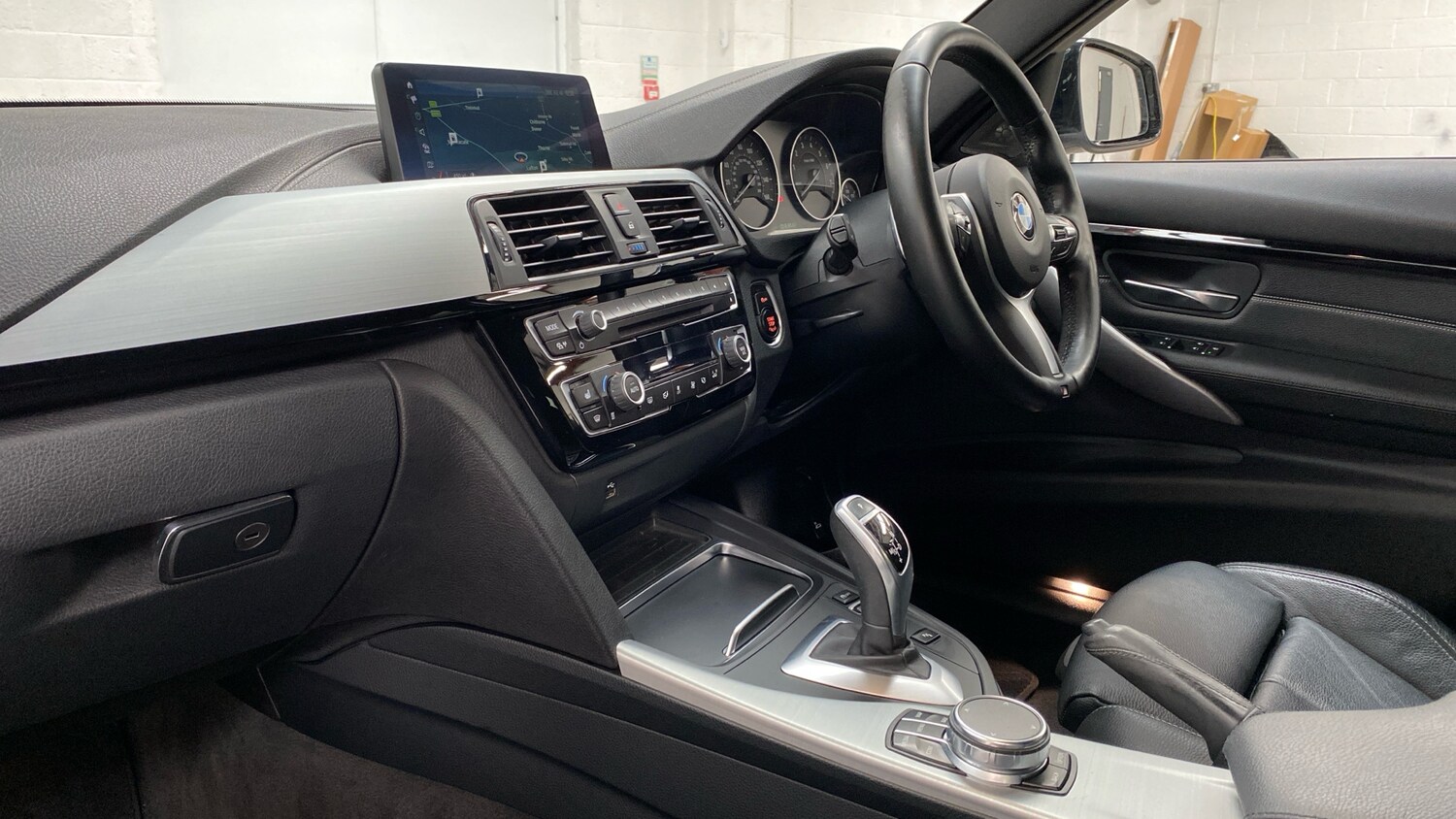 Used BMW 3 Series 2018 for sale - 77902863: Photo 7