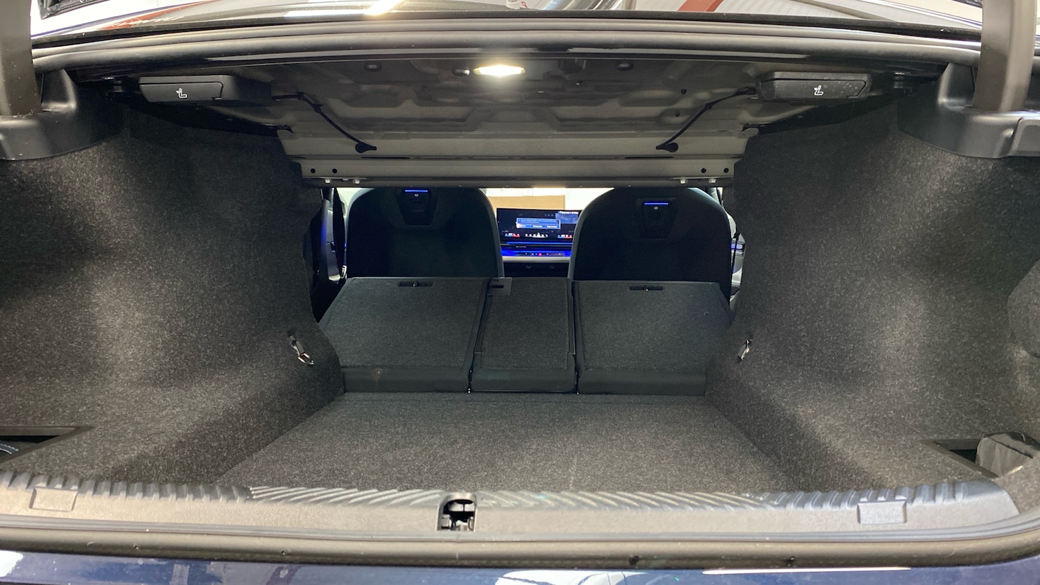 Used BMW 5 Series 2025 for sale - 77438145: Photo 33