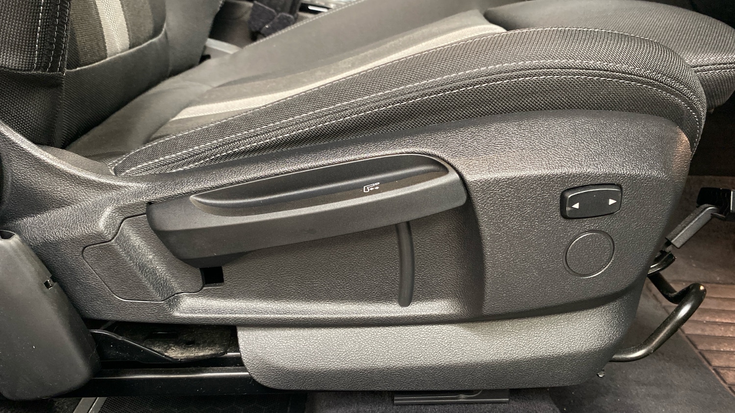 Used BMW X1 2016 for sale - 76170630: Photo 50