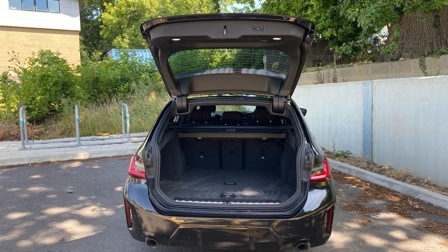 Vehicle 33