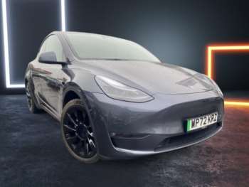 2022 (72) - Long Range AWD 5dr Auto