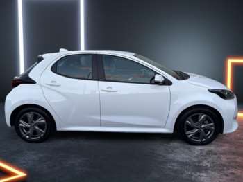 Used Toyota Yaris 2024 for sale - 74585585: Photo