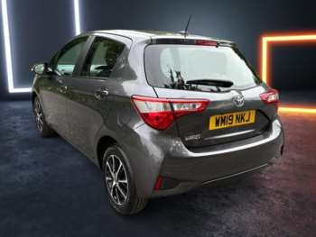Used Toyota Yaris 2019 for sale - 74799207: Photo