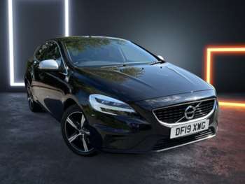 2019 (19) - T2 [122] R DESIGN Edition 5dr