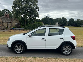 Used Dacia Sandero Stepway 2019 for sale - 79352785: Photo