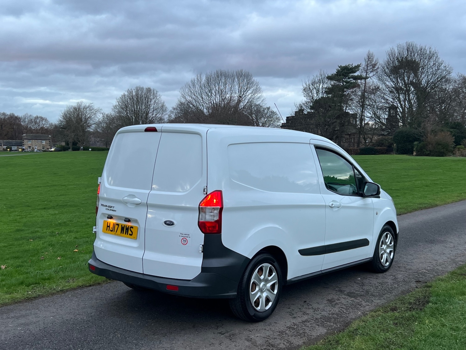 Used Ford Transit Courier 2017 for sale - 76893226: Photo 9