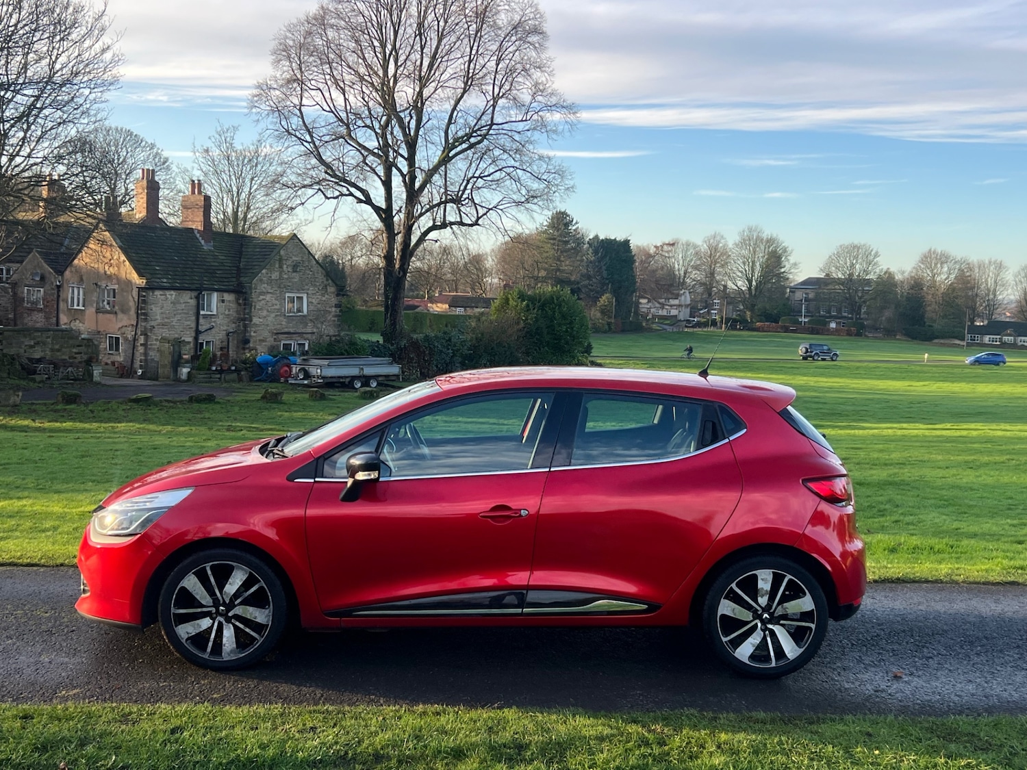 Used Renault Clio 2016 for sale - 76958861: Photo 3