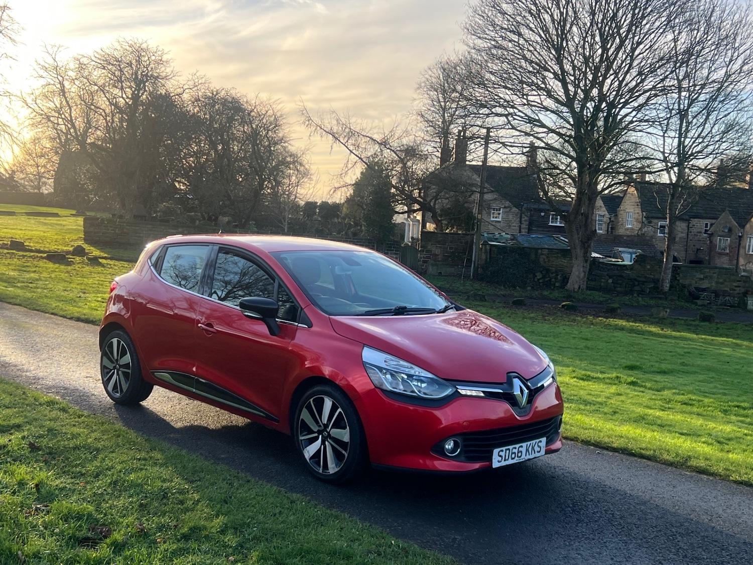 Used Renault Clio 2016 for sale - 76958861: Photo 8