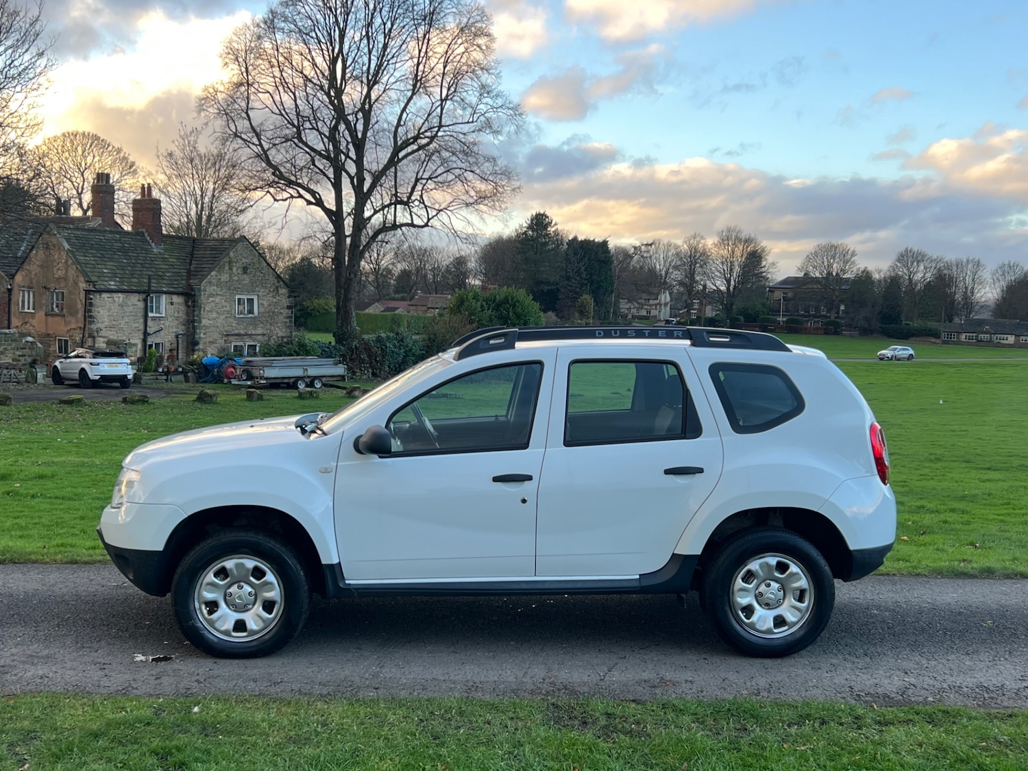 Used Dacia Duster 2015 for sale - 76893208: Photo 4