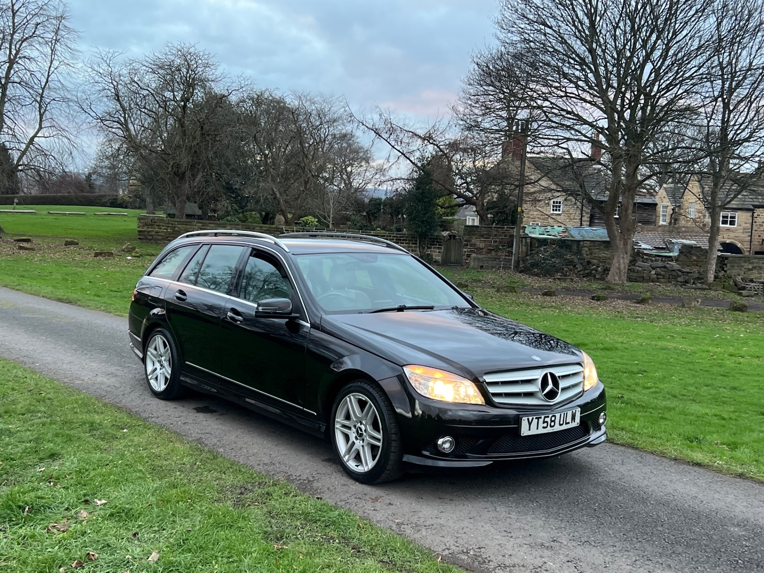Used Mercedes-Benz C Class 2008 for sale - 76882877: Photo 11