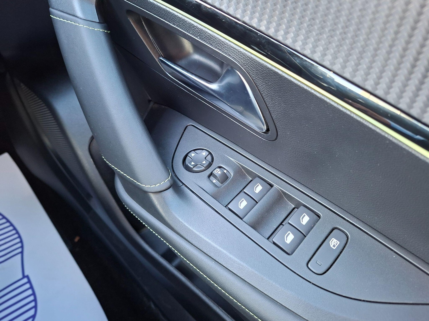 Used Peugeot 2008 2023 for sale - 77413182: Photo 24