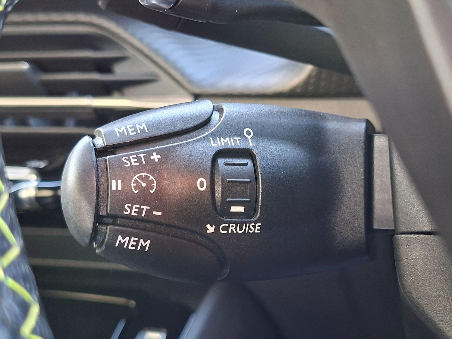 Used Peugeot 2008 2023 for sale - 77413182: Photo 26