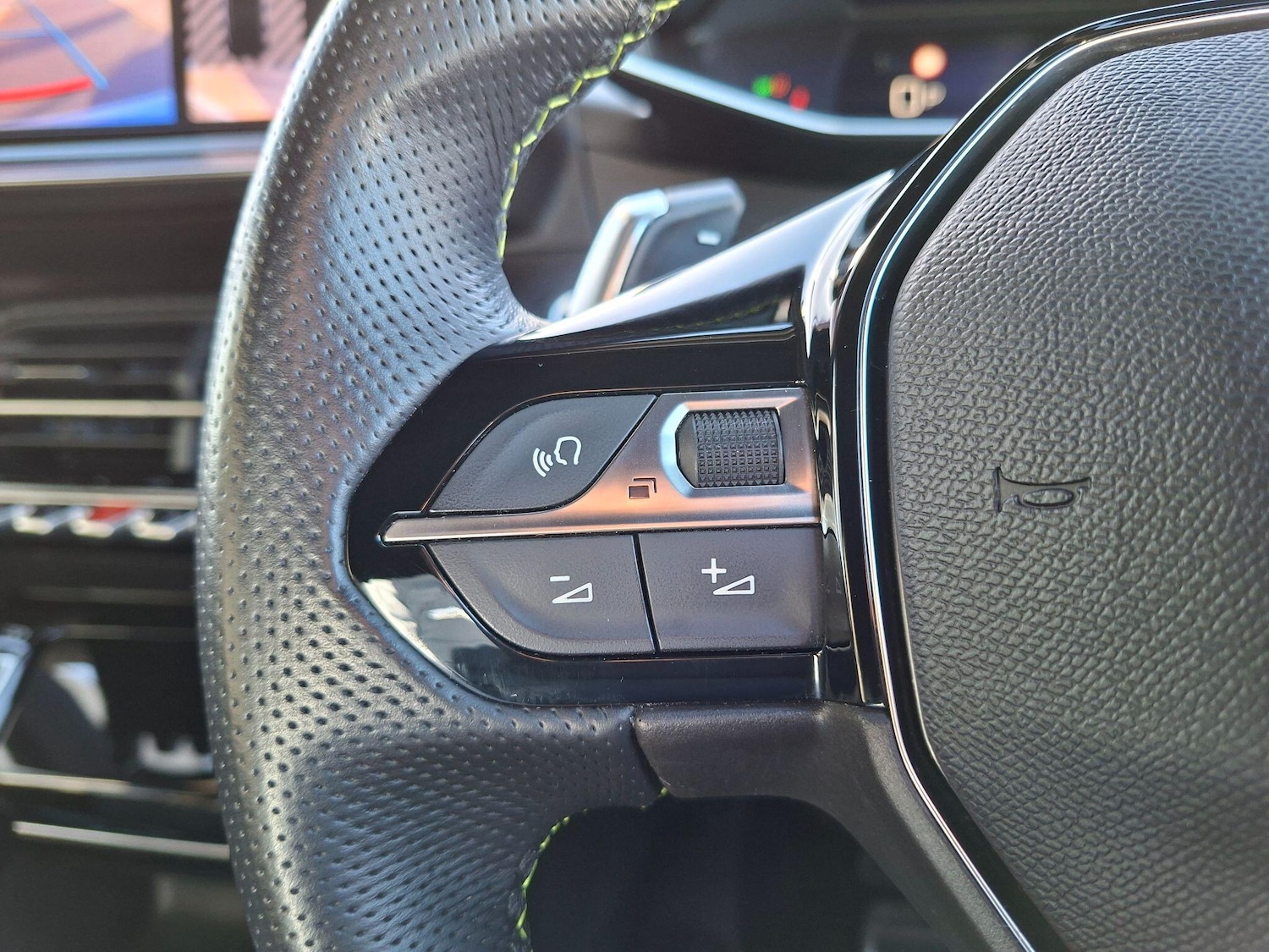 Used Peugeot 2008 2023 for sale - 77413182: Photo 27