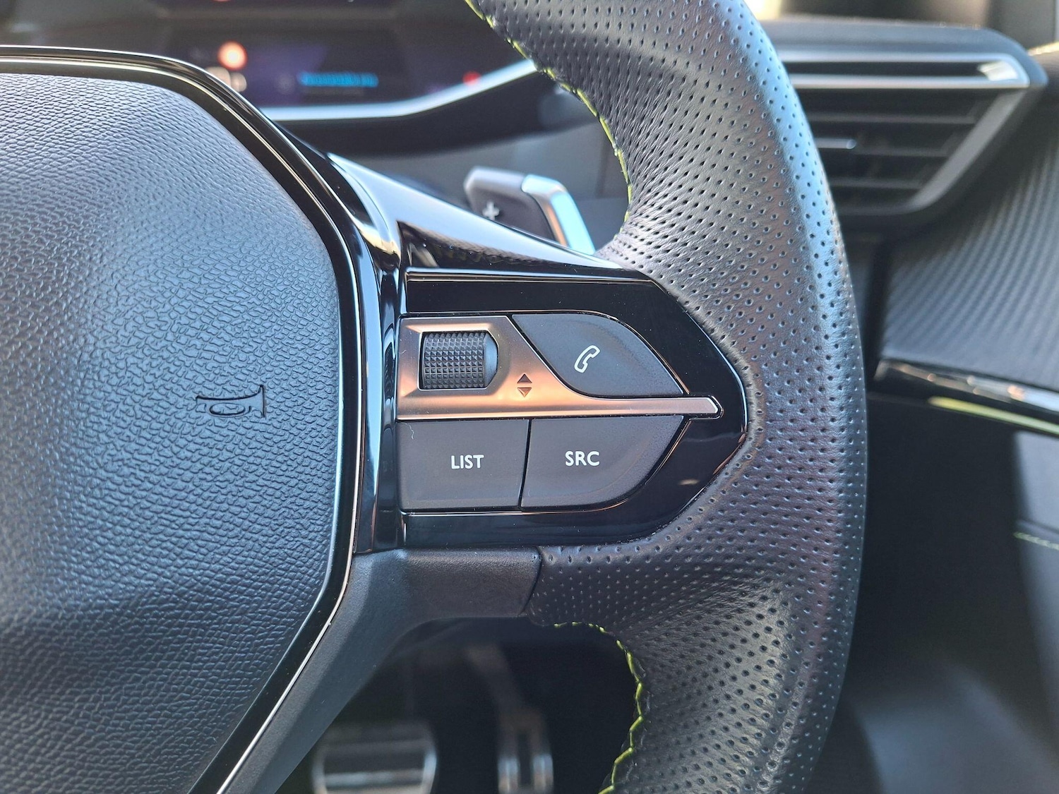 Used Peugeot 2008 2023 for sale - 77413182: Photo 28