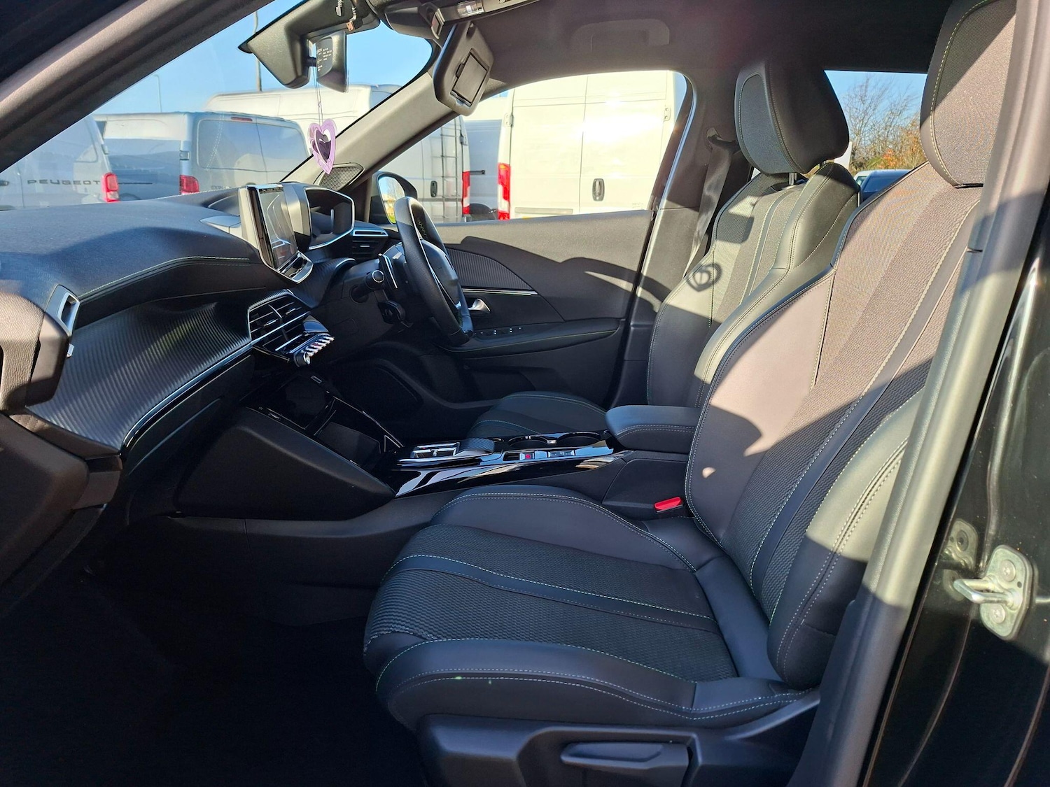 Used Peugeot 2008 2023 for sale - 77413182: Photo 49