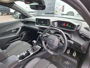 Used Peugeot 2008 2022 for sale - 79821525: Photo