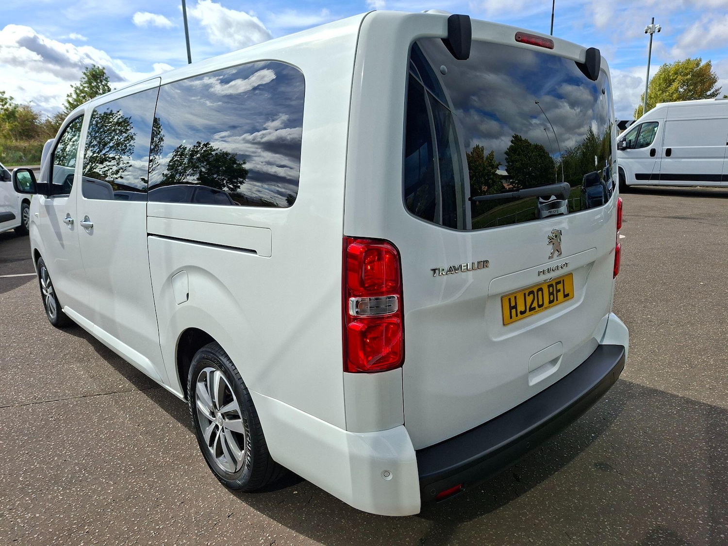 Used Peugeot Traveller 2020 for sale - 77413181: Photo 11