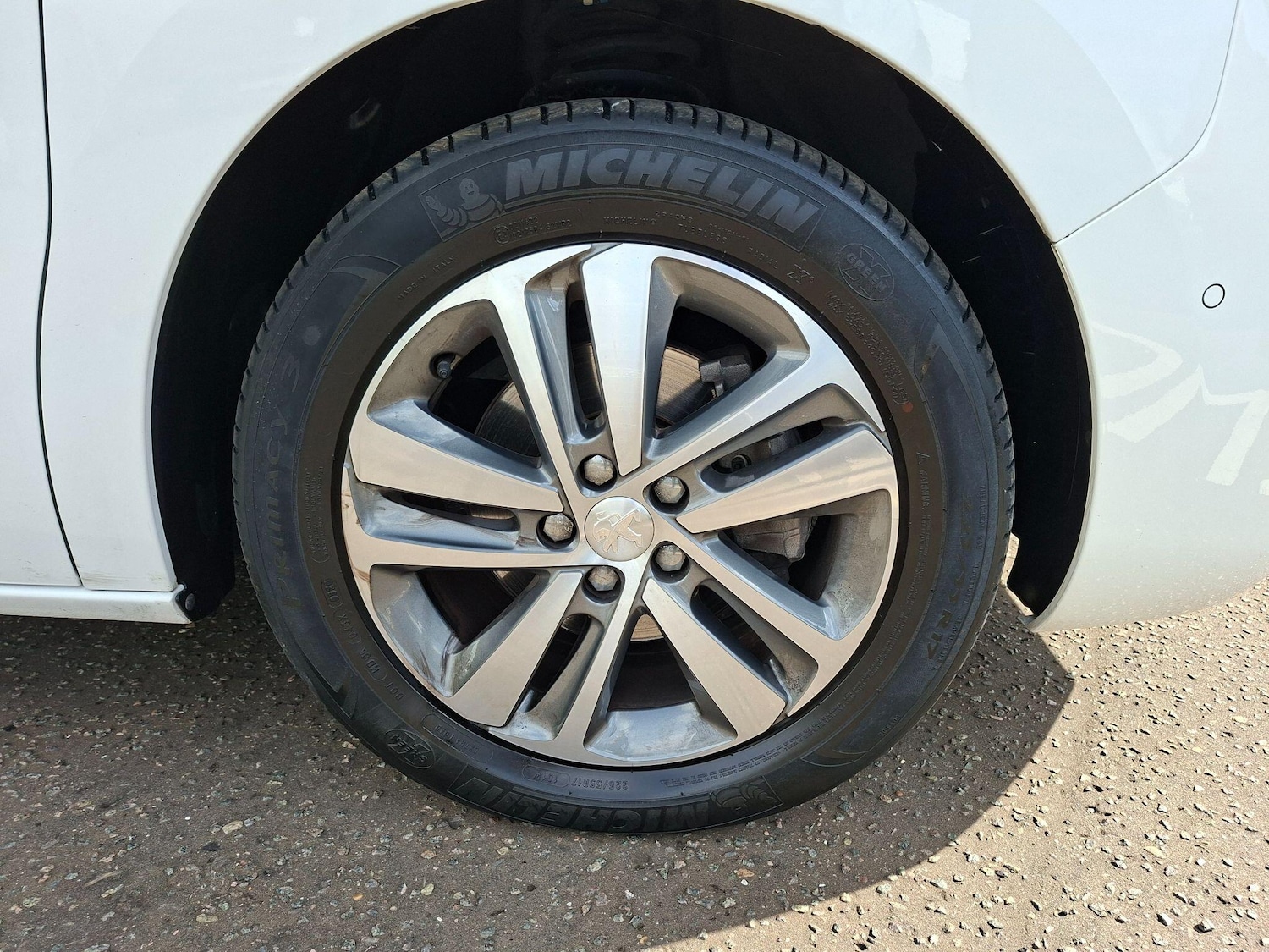 Used Peugeot Traveller 2020 for sale - 77413181: Photo 27