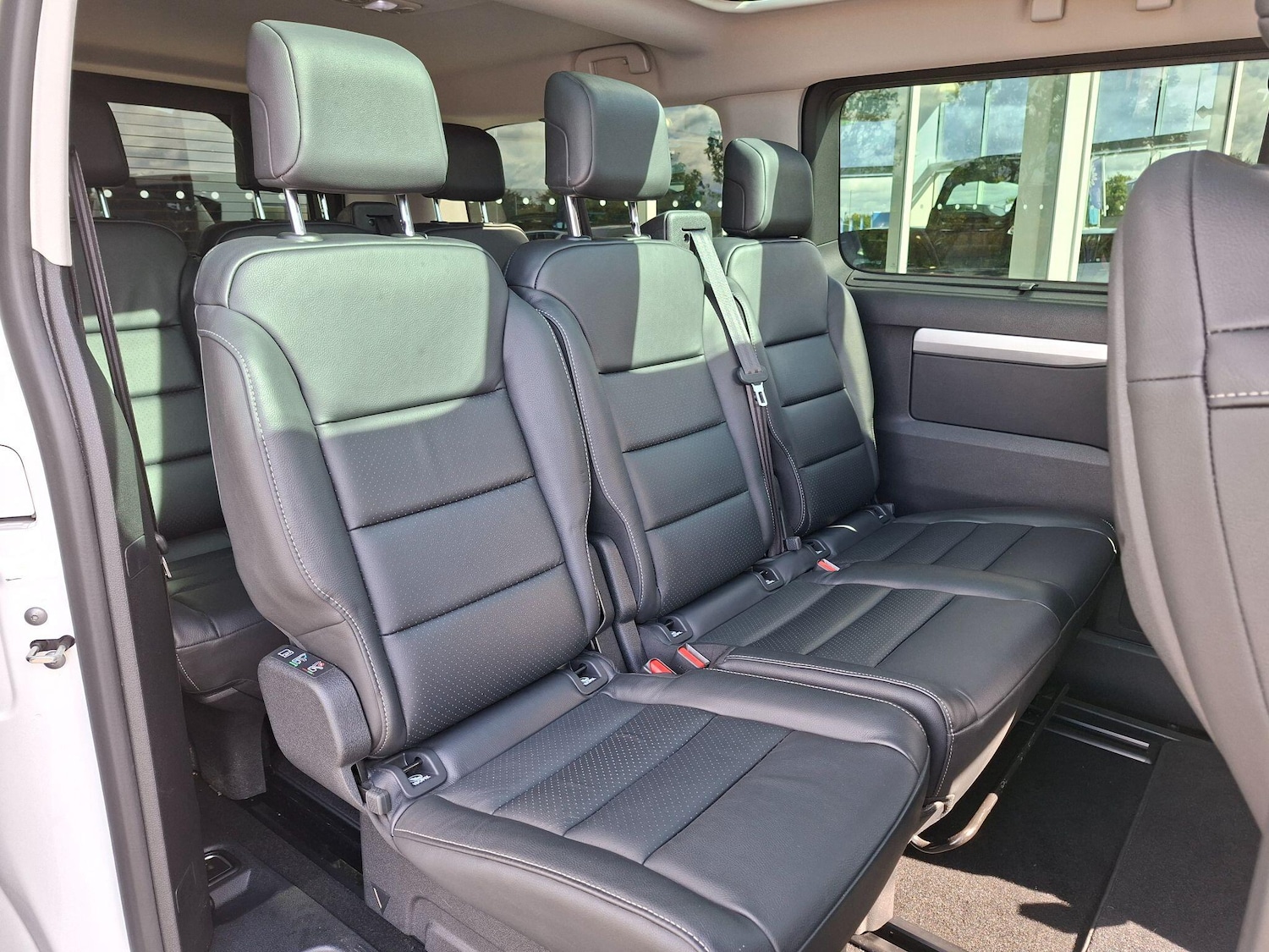 Used Peugeot Traveller 2020 for sale - 77413181: Photo 46