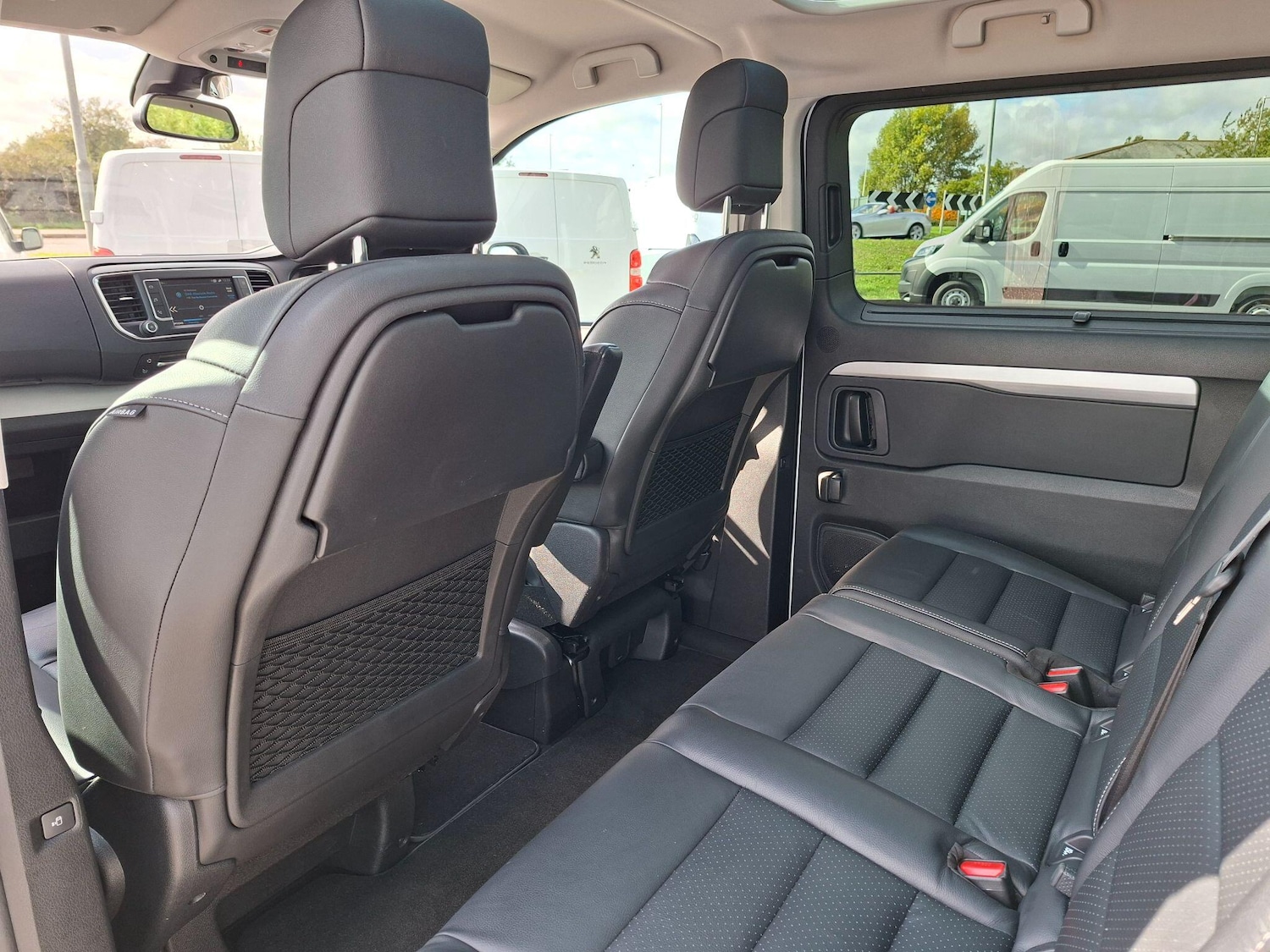 Used Peugeot Traveller 2020 for sale - 77413181: Photo 48