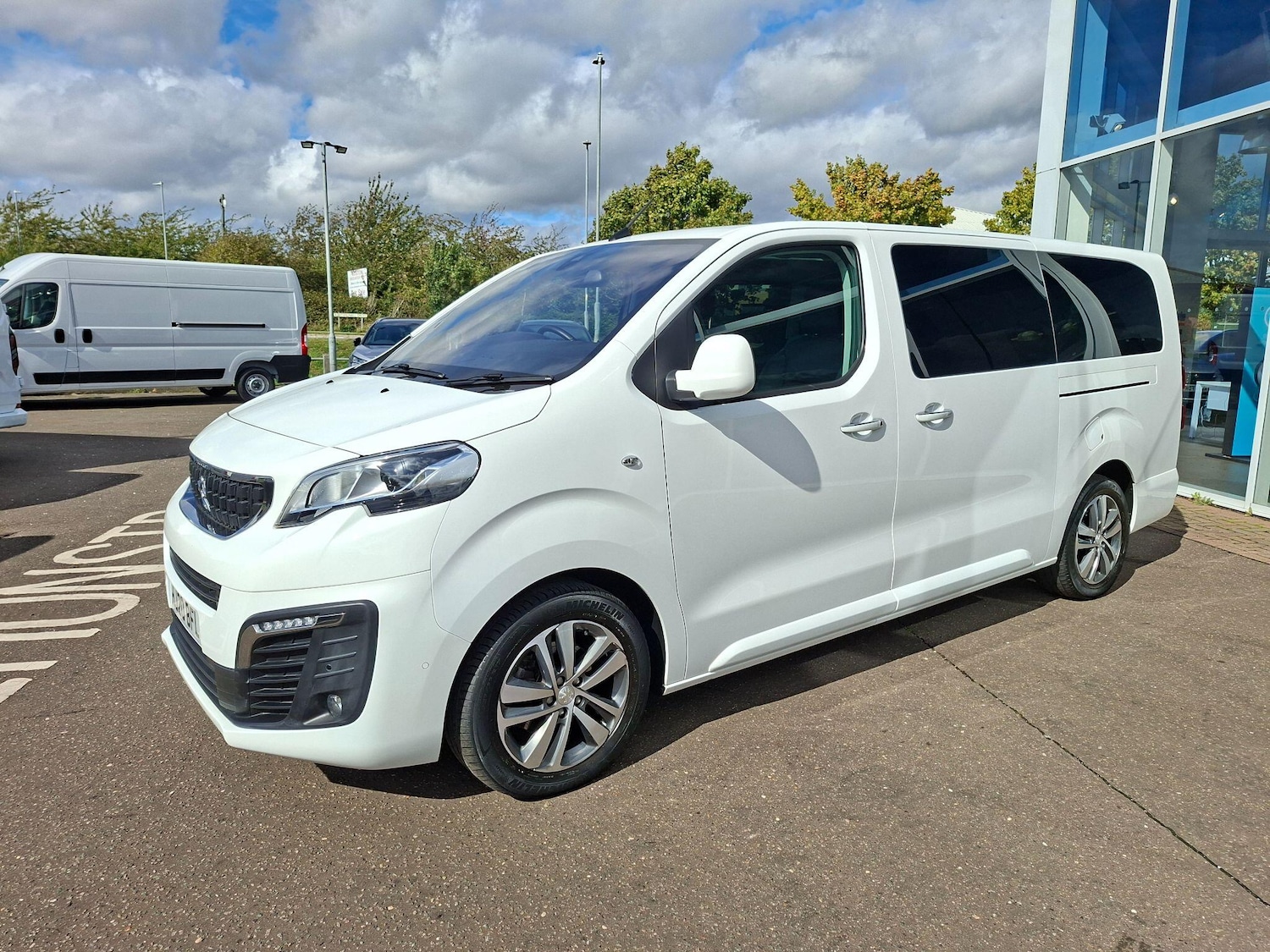 Used Peugeot Traveller 2020 for sale - 77413181: Photo 9