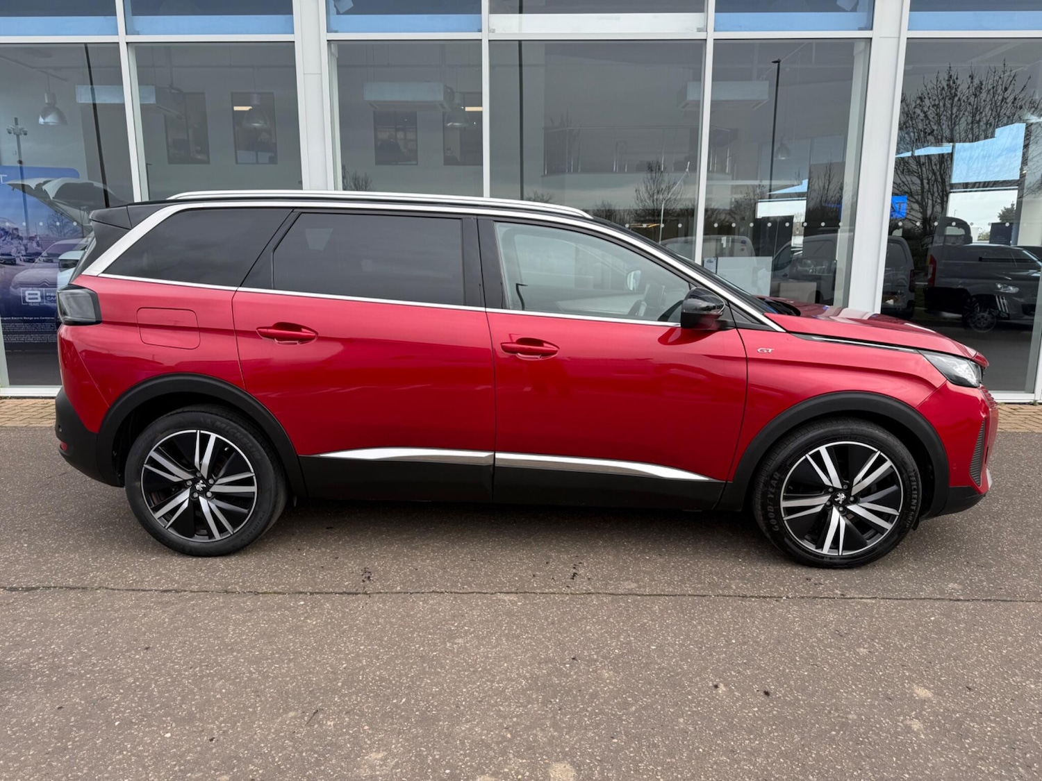 Used Peugeot 5008 2022 for sale - 78007216: Photo 2