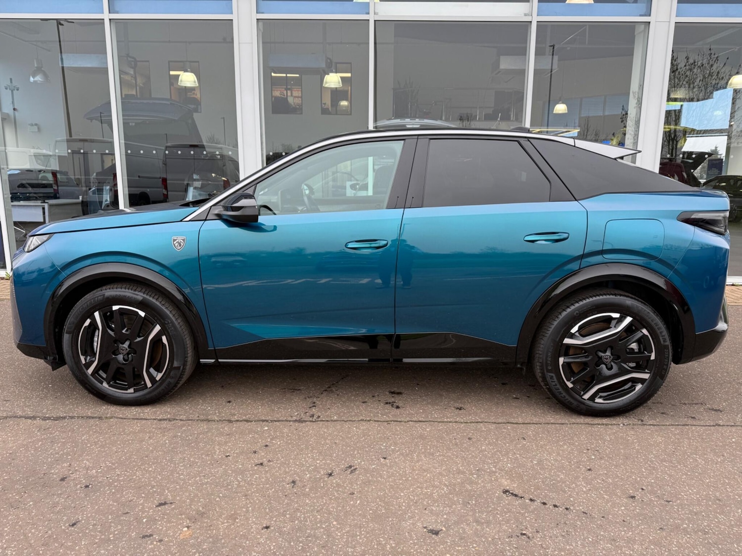 Used Peugeot E-3008 2025 for sale - 77537892: Photo 7