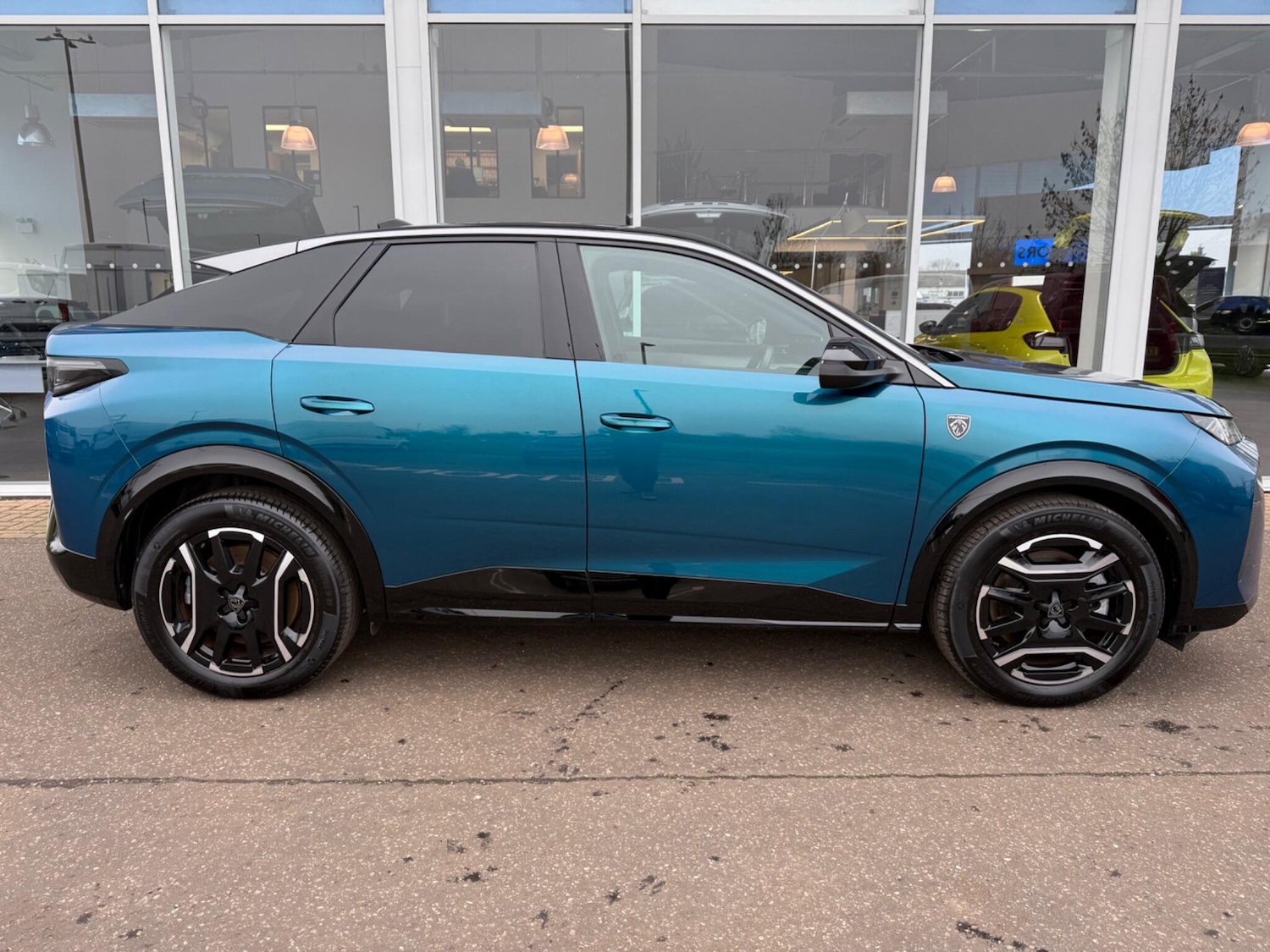 Used Peugeot E-3008 2025 for sale - 77537892: Photo 9