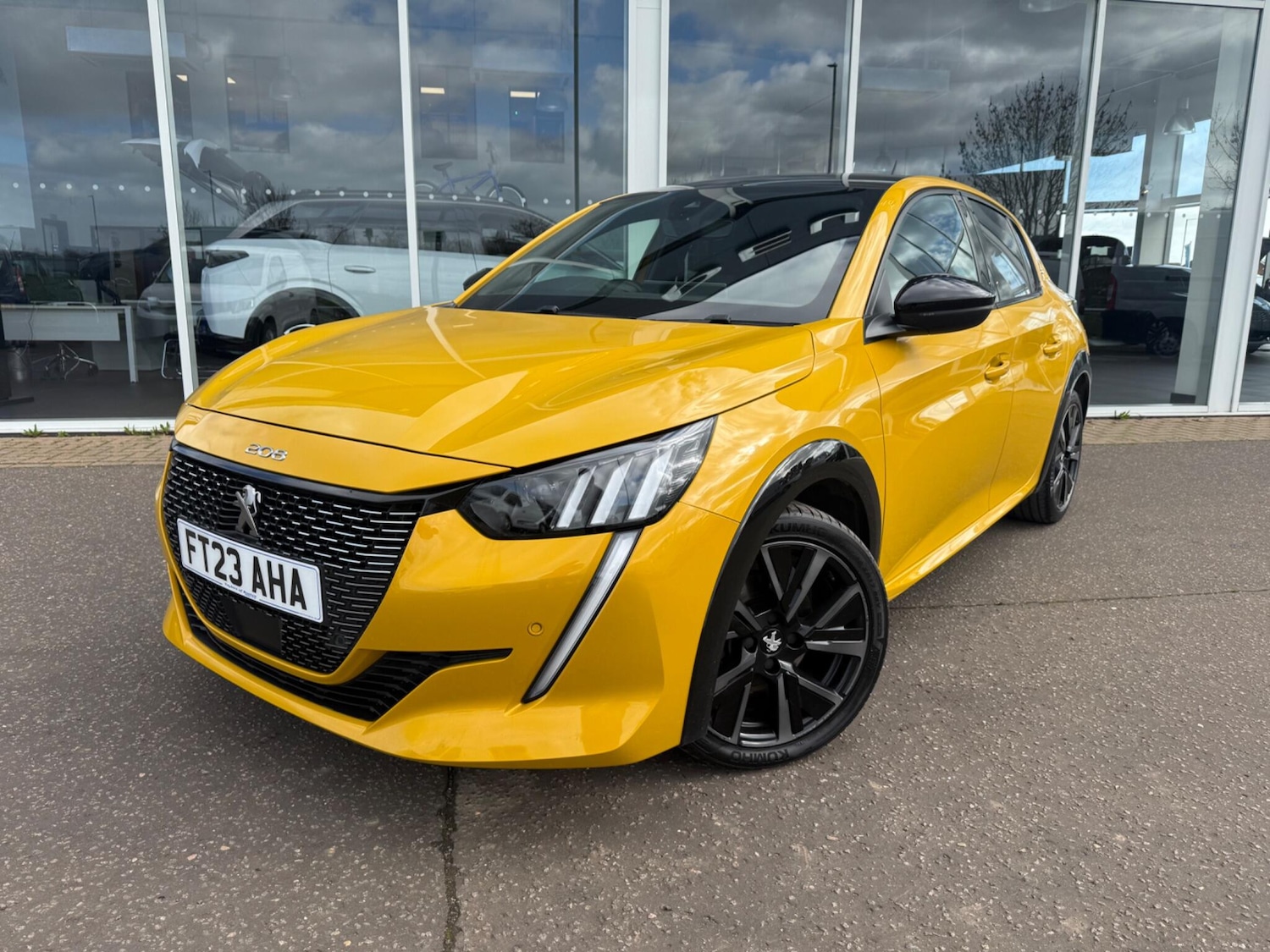 Used Peugeot 208 for sale - 77852740: Photo 5