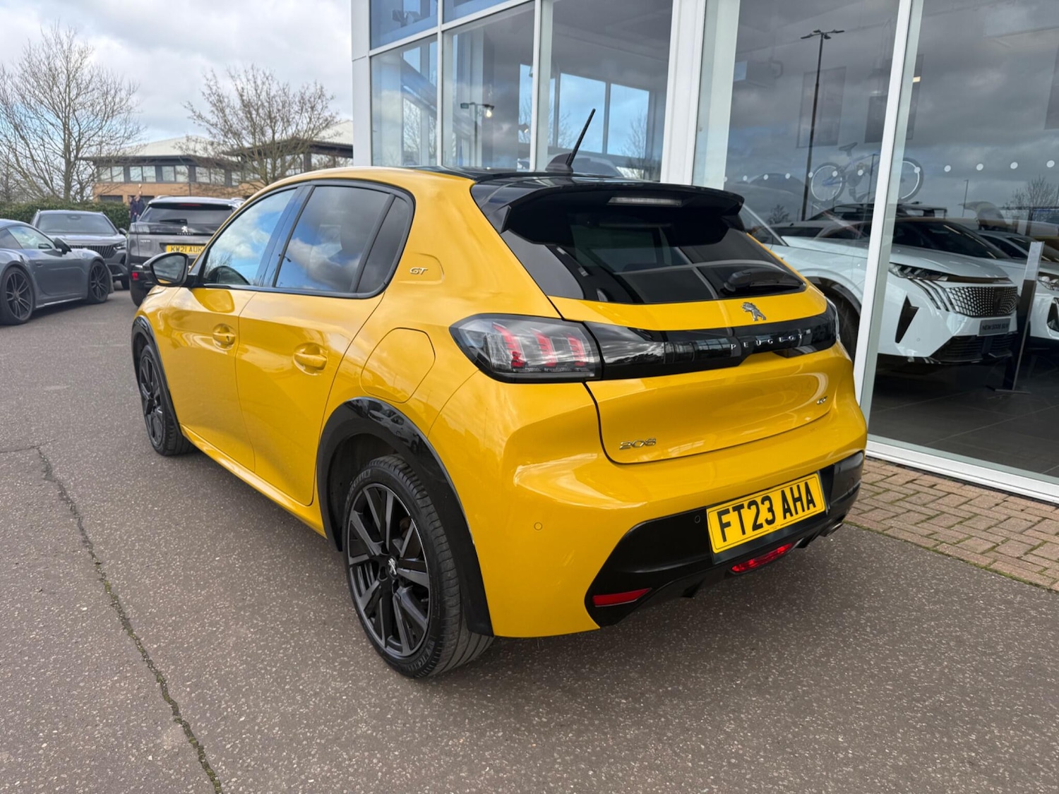 Used Peugeot 208 for sale - 77852740: Photo 8