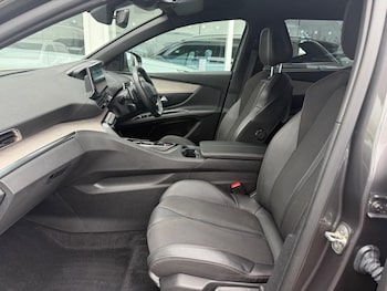 Used Peugeot 5008 2023 for sale - 78741848: Photo