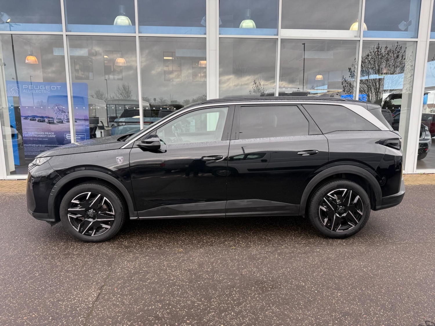 Used Peugeot 5008 2025 for sale - 77924863: Photo 2