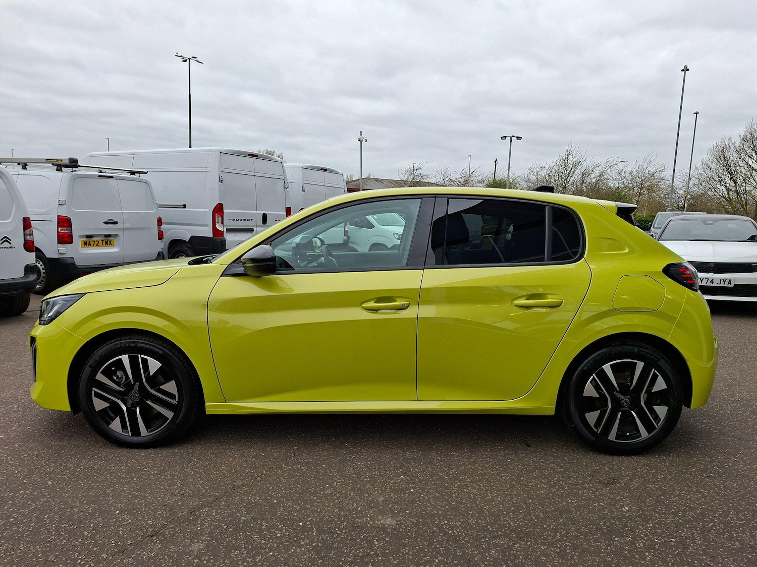 Used Peugeot 208 2024 for sale - 78115518: Photo 11