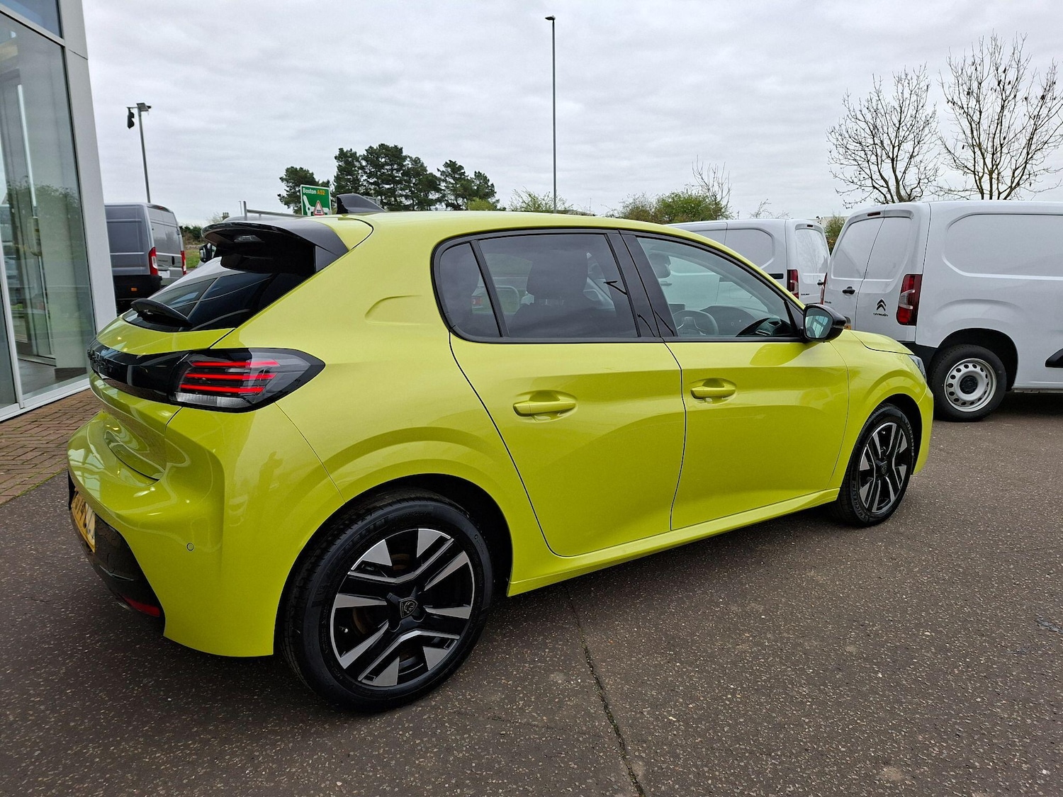 Used Peugeot 208 2024 for sale - 78115518: Photo 13