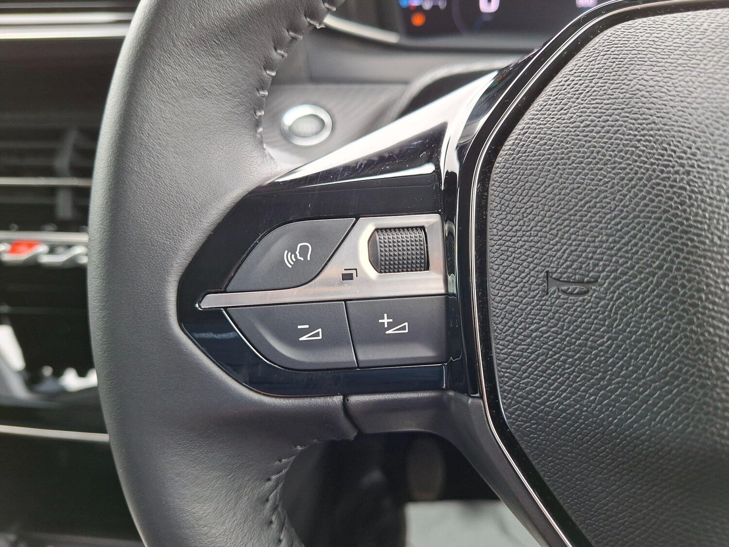 Used Peugeot 208 2024 for sale - 78115518: Photo 25