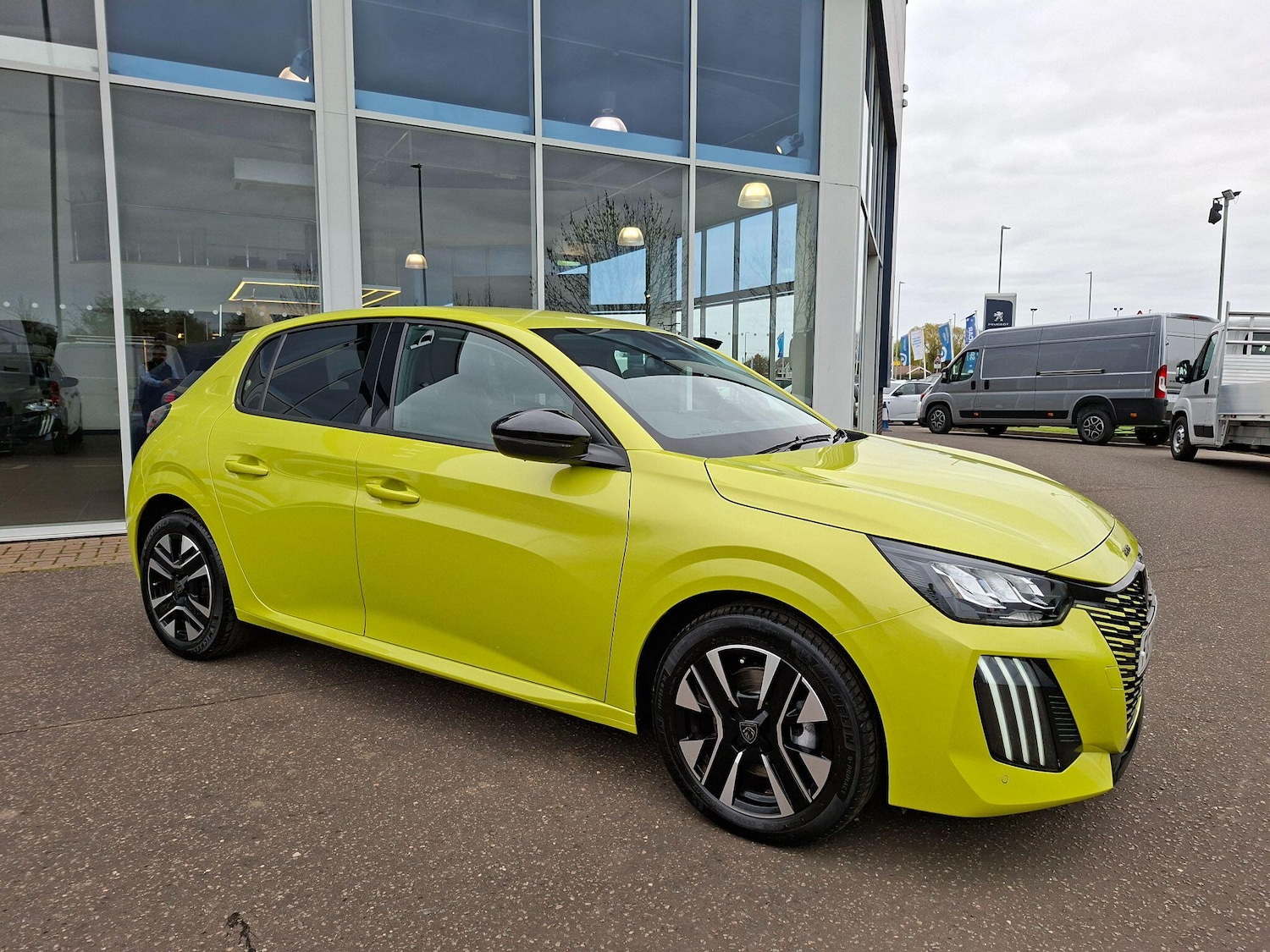 Used Peugeot 208 2024 for sale - 78115518: Photo 8